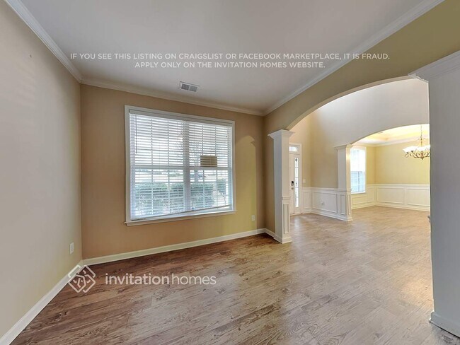 Foto del edificio - 321 Calm Ct NW