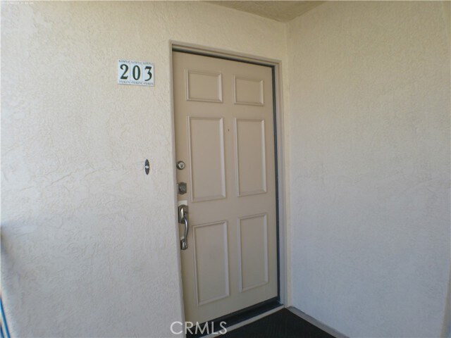 Building Photo - 1110 W 10th St