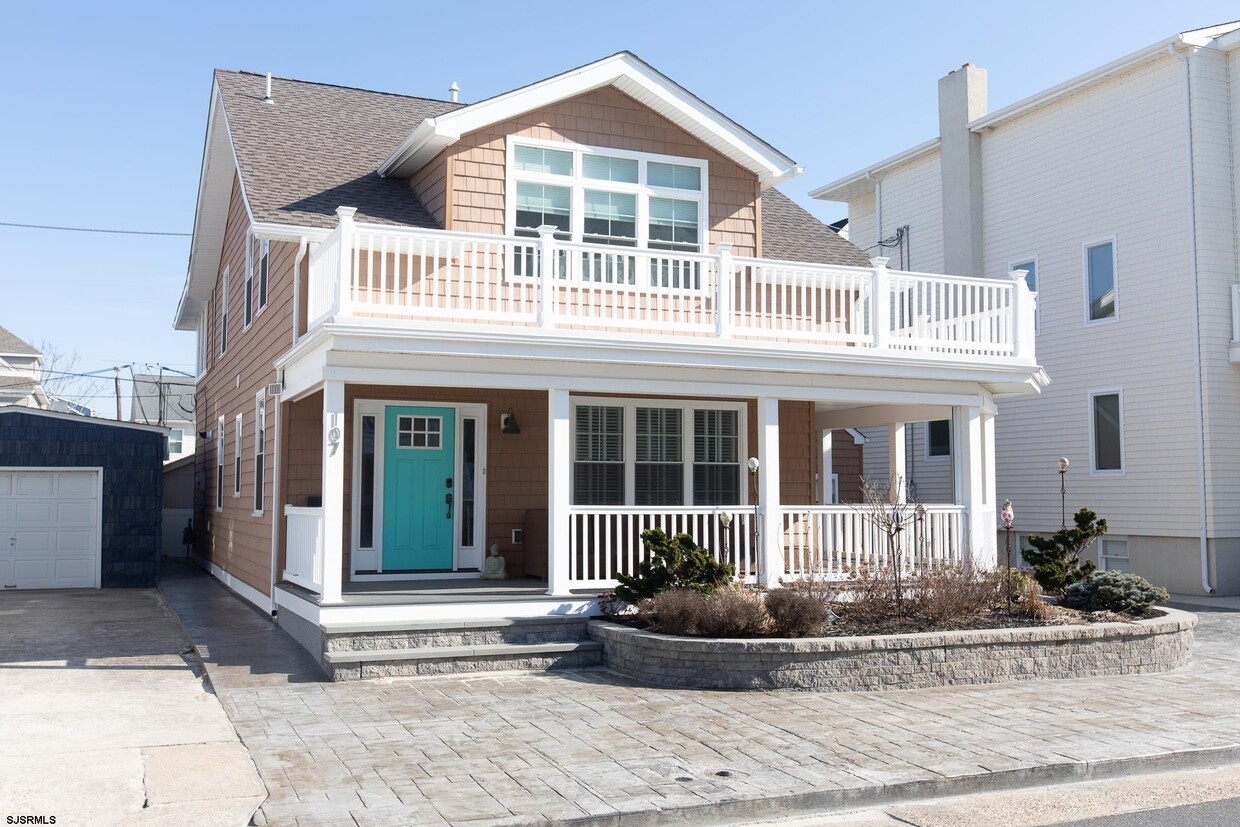 Foto principal - 107 S Richards Ave