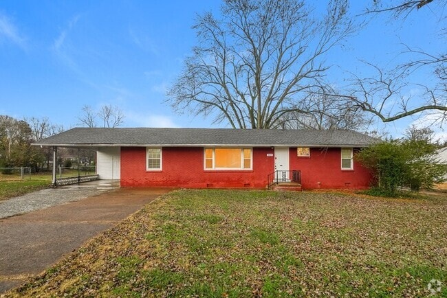 Building Photo - 223 Rebecca Ln