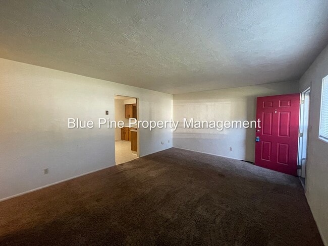 Building Photo - 1680 Calkins Ave