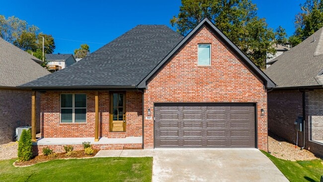 Building Photo - Newer Construction 3 bed 2 1/2 Bath, 2,20 sqft in West Little Rock