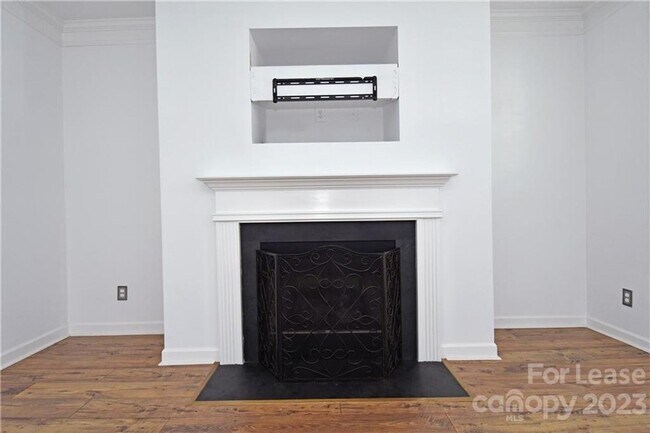 Foto del edificio - 3 Bedroom Townhouse in Mooresville