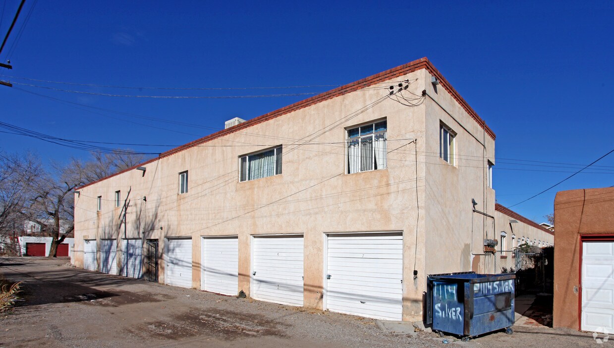 Building Photo - 1114-1116 Silver Ave SW