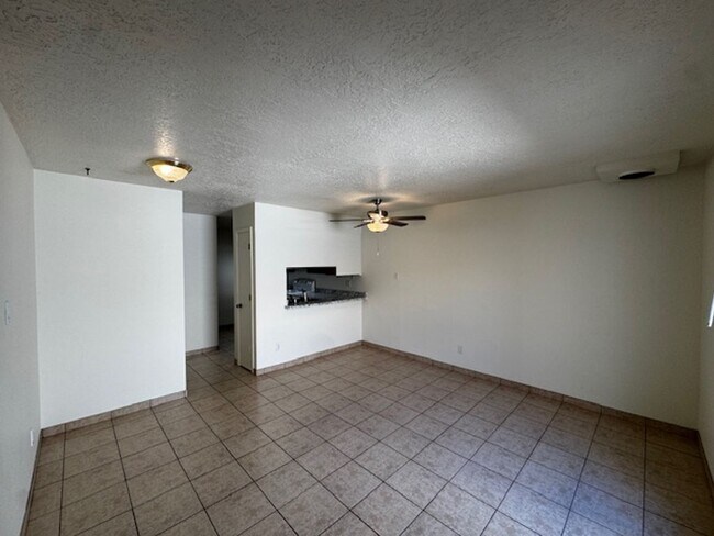 Foto del edificio - 12244 Menaul Blvd NE