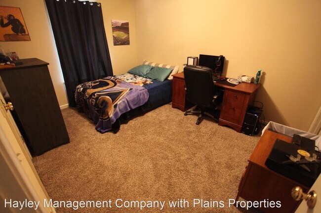 Building Photo - 3 br, 3 bath House - 678 Ethan Lane