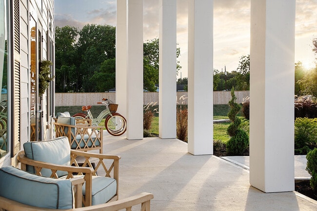 Building Photo - The Cottage Green Baytown