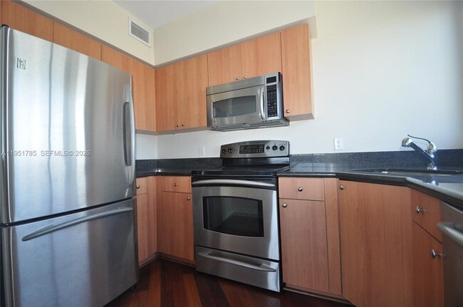 Foto del edificio - 1330 West Ave