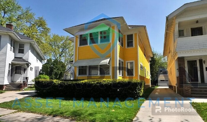 Primary Photo - Promo, half off of June rent to move in by...