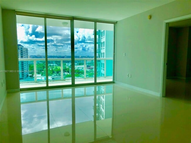 Foto del edificio - 1800 N Bayshore Dr