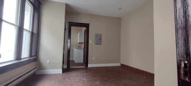 Foto del edificio - 326 N Front St