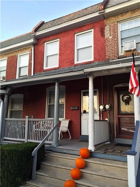 Foto principal - 947 Sargent Ave