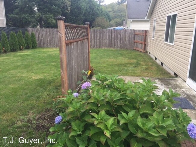 Building Photo - 3 br, 2 bath House - 2525 Kristine Ct.
