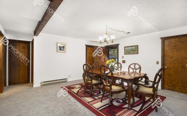 Foto del edificio - Spacious Home for Rent in Glenwood Springs – Great Location, No HOA!