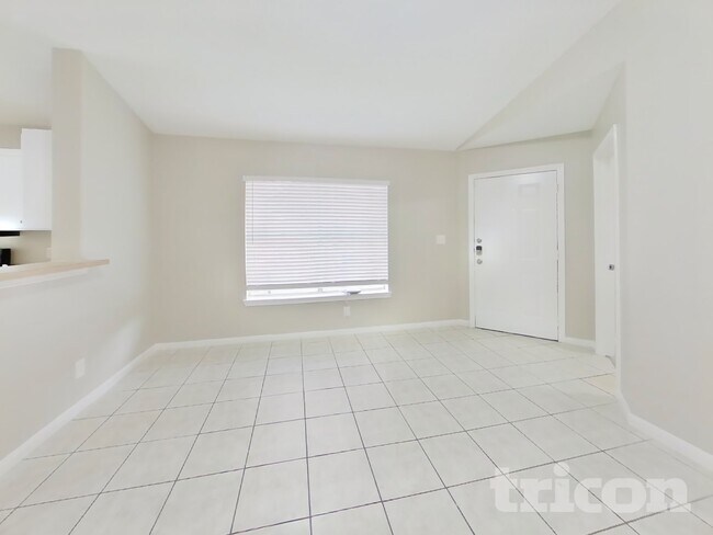Foto del edificio - 3234 Kelling St