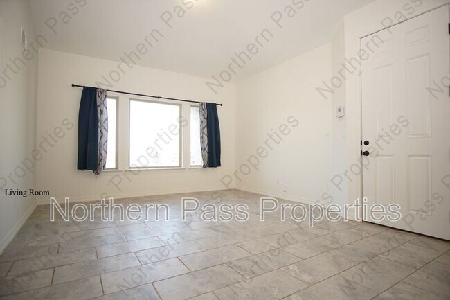 Foto del edificio - 14380 Tobe Davis Dr