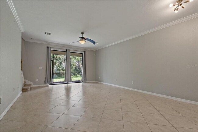 Foto del edificio - 7275 Ketch Pl