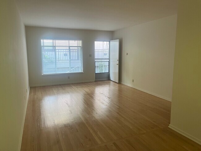 Foto del edificio - 2258 1/2 Del Mar Rd