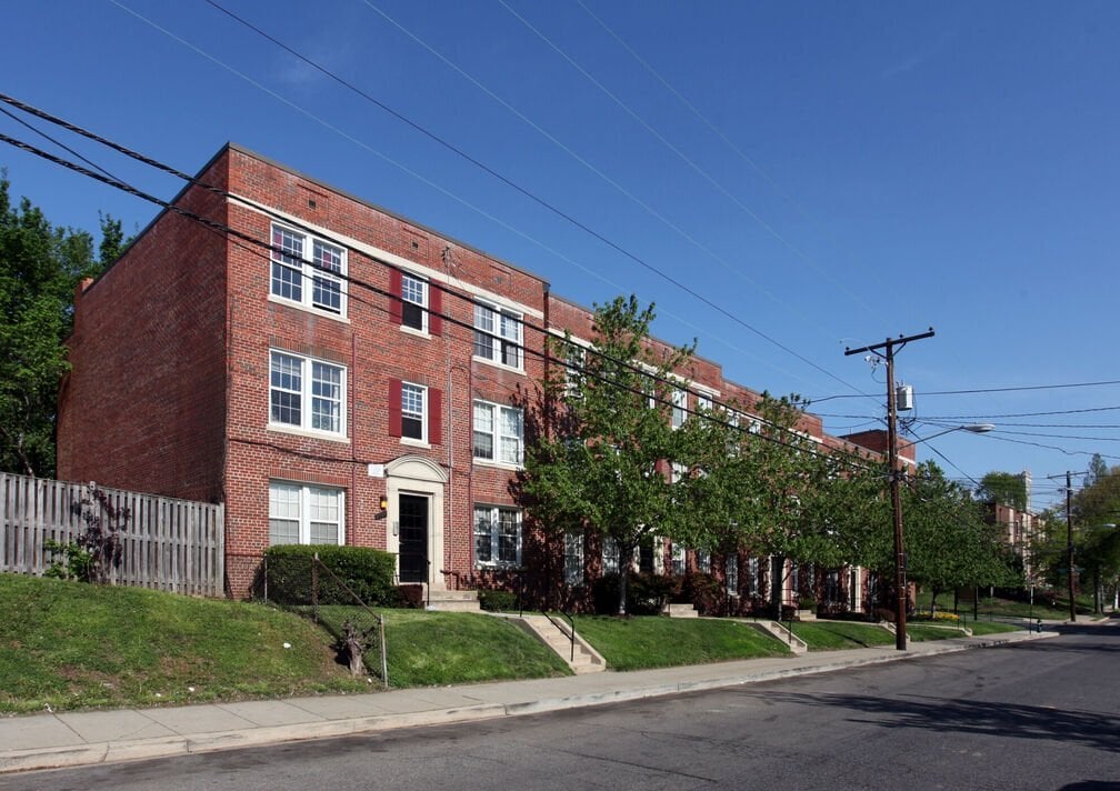 Photo - 641 Hamlin St NE (Washington, DC)