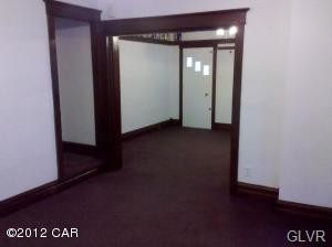 Foto del edificio - 440 Little Gap Rd