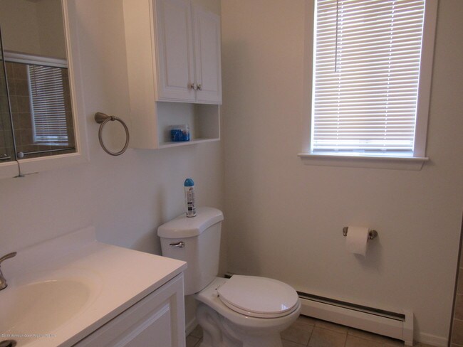Building Photo - 157 Charlotteville Dr S