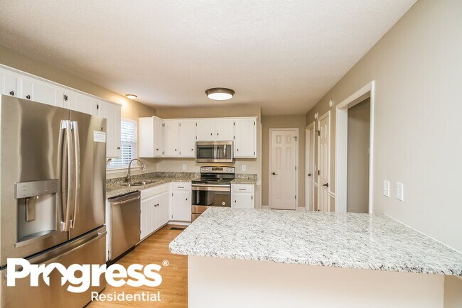 Foto del edificio - 2814 Meadowhill Dr