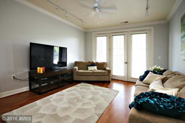 Building Photo - 12800 Libertys Delight Dr
