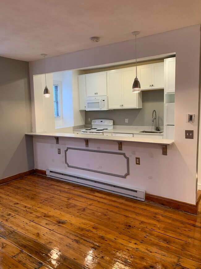 Building Photo - 88 E Brookline St