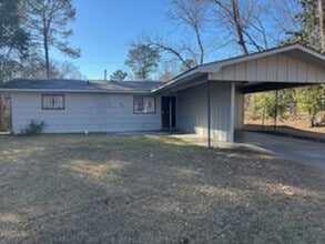 Building Photo - 349 Queen Julianna Ln