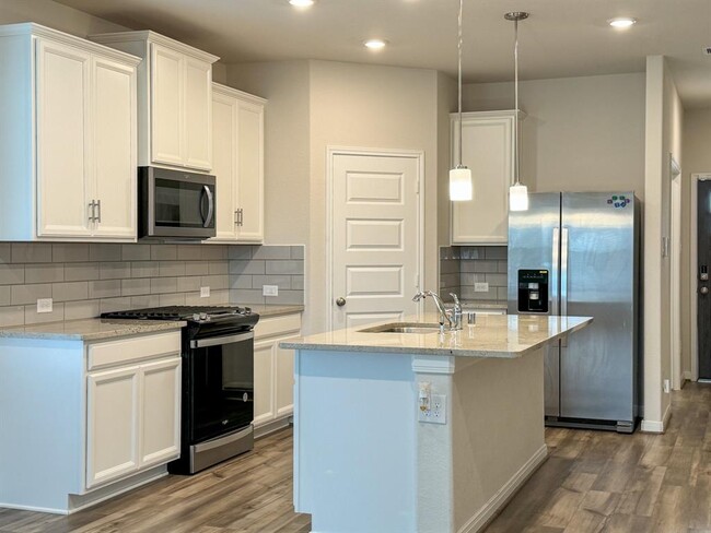 Building Photo - 1218 Bryman Dr