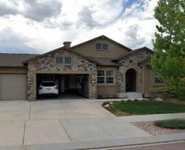 Building Photo - 12770 Mission Meadow Dr