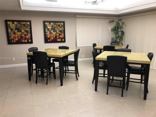 Foto del edificio - 8589 SW 115th Pl