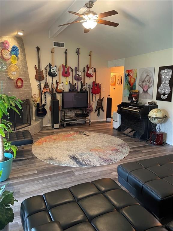 Foto del edificio - 513 White Wing Way