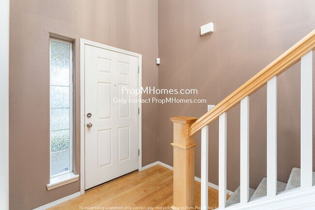 Building Photo - Colorful Four Bedroom Home In Bethany W/ Spacious Backyard!