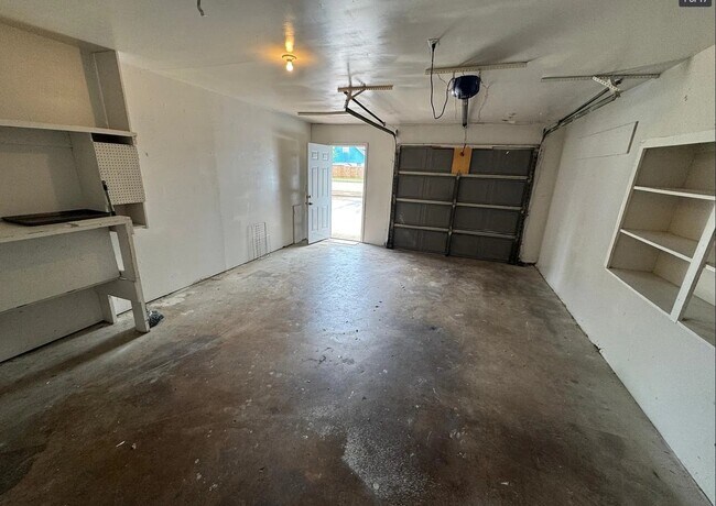 Foto del edificio - 2109 W Walnut St