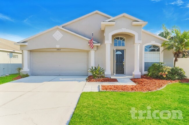 Building Photo - 30843 Birdhouse Dr