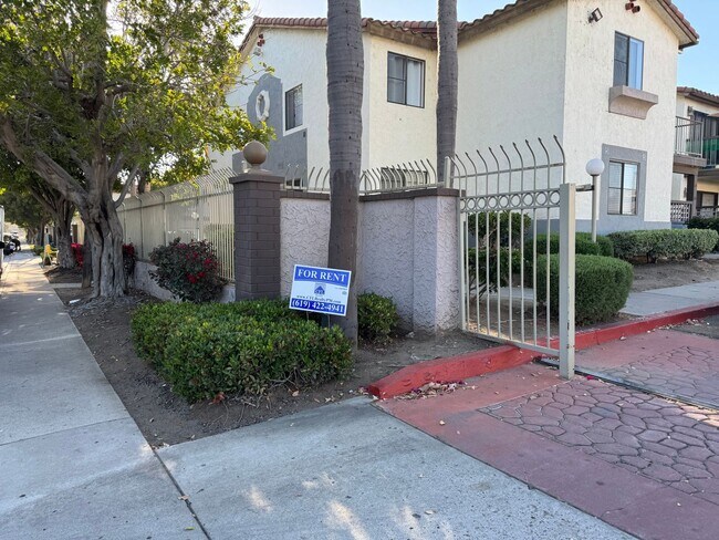 Building Photo - 2 Bedroom 2 Bath Condo 92173