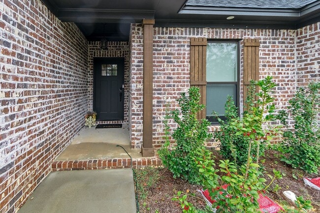 Building Photo - Millbrook Rental!