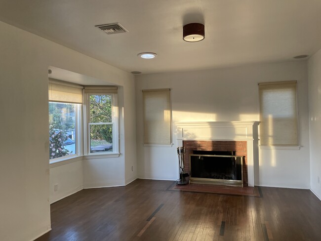 Living room with Fireplace - 2826 El Nido Dr