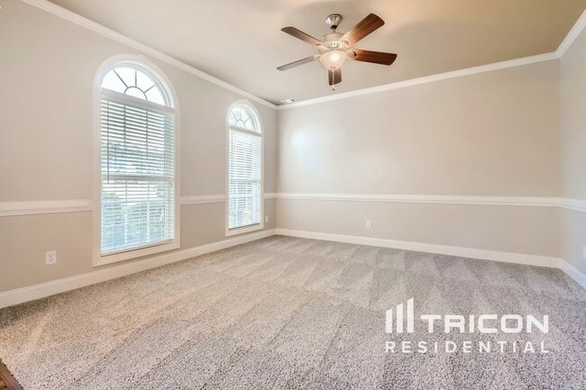 Foto del edificio - 3620 Little Spring Dr