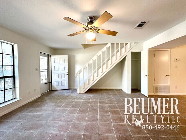 Building Photo - Coastal 2br 1.5 bath Townhome for Rent