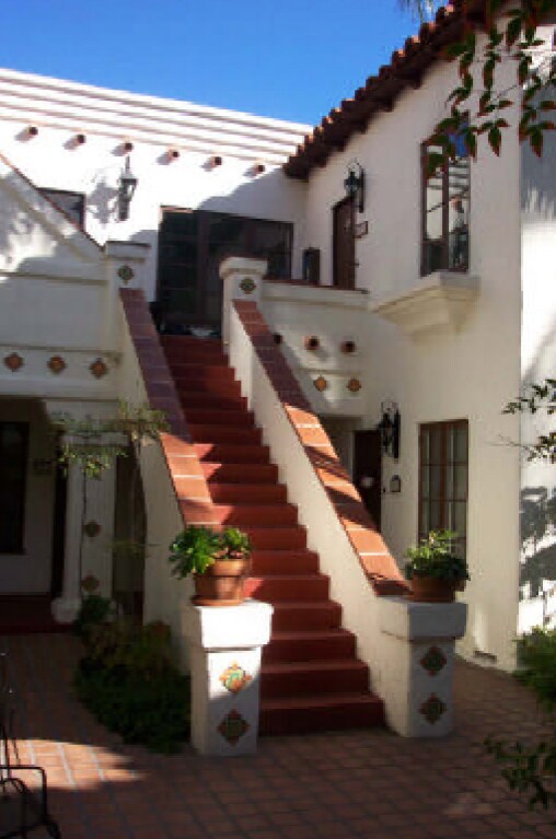 Vista alternativa del edificio 4 - The Monterey Apartments