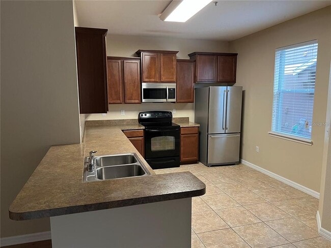 Building Photo - 1564 Scarlet Oak Loop