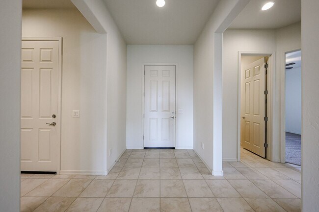 Foto del edificio - 4 Bedroom Home in Asante Community