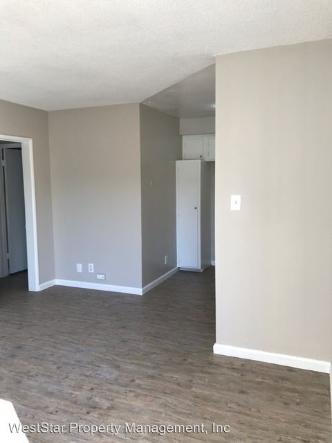 Foto del edificio - 4730 W 118th St