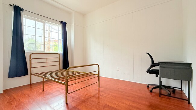 Foto del edificio - 1522 W 29th St
