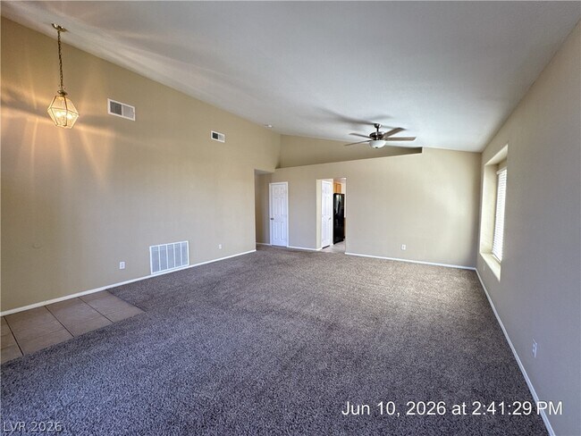 Building Photo - 194 Kachina Dr