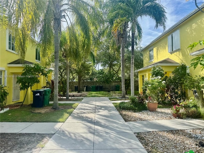 Photo - 19550 SW 103rd Ct Townhome