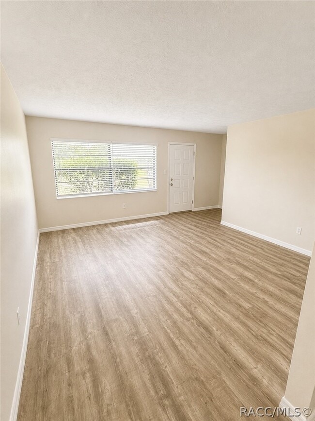 Building Photo - 9476 W Green Bay Ln