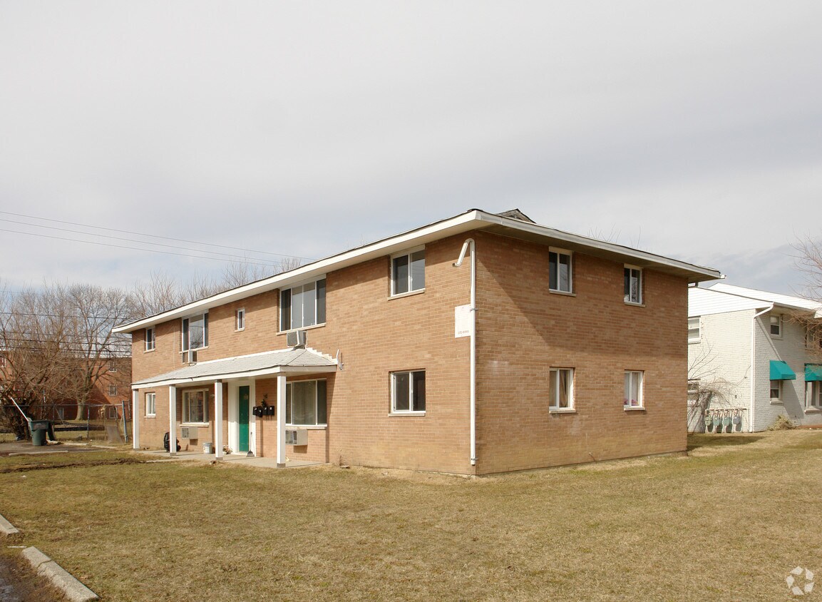 Primary Photo - 841 Kingsford Rd